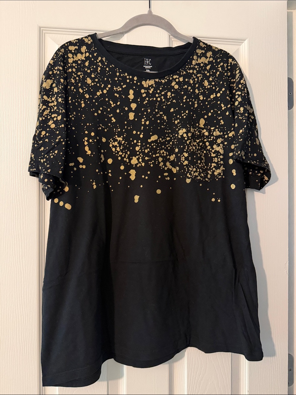 INC International Concepts Black Short-Sleeve Tee with Gold Splatter